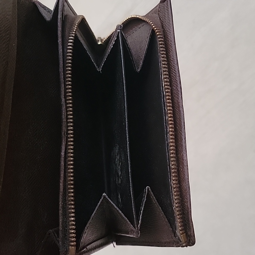 Louis Vuitton Black and Brown Wallet - Picture 7 of 14